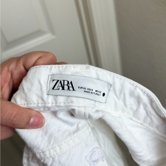 Zara White Denim ripped Shorts size 6 - Picture 4 of 4